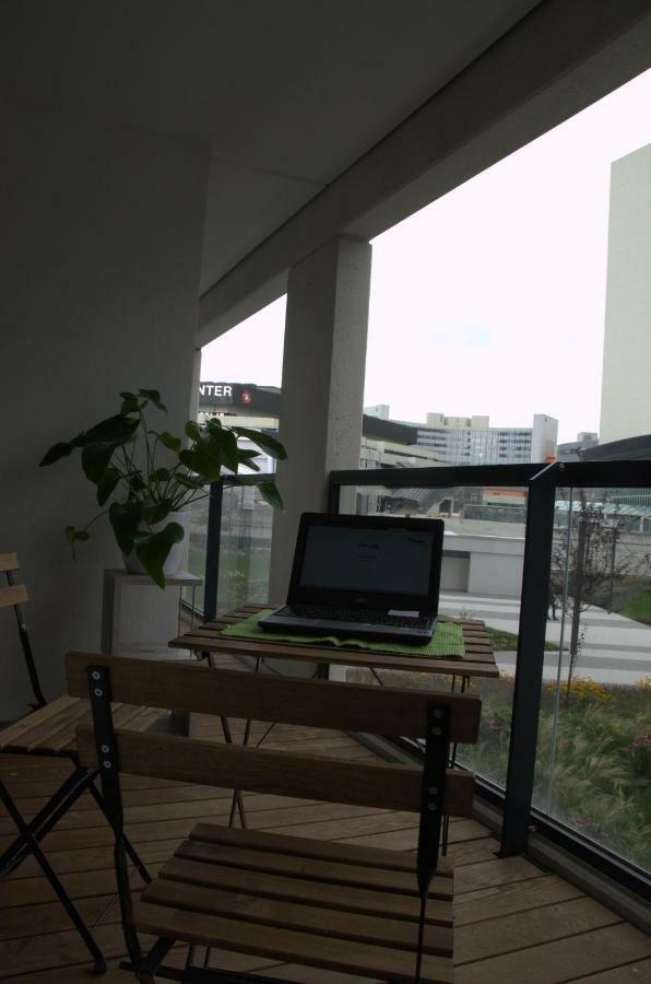 Apartment With Parking On Premise Wien Exterior foto