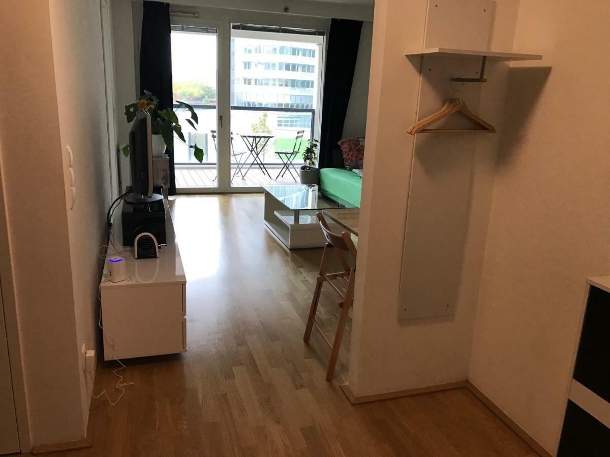 Apartment With Parking On Premise Wien Exterior foto